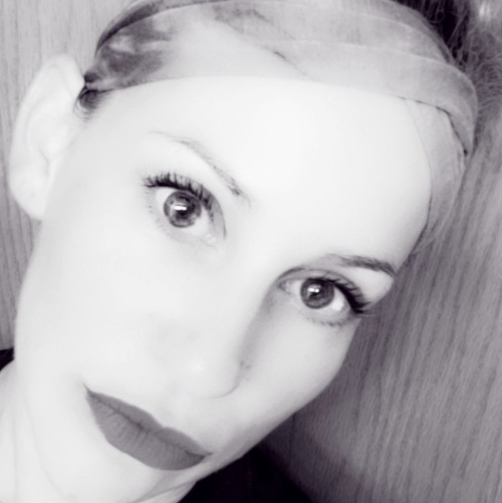Meet your Posher, Lyndi